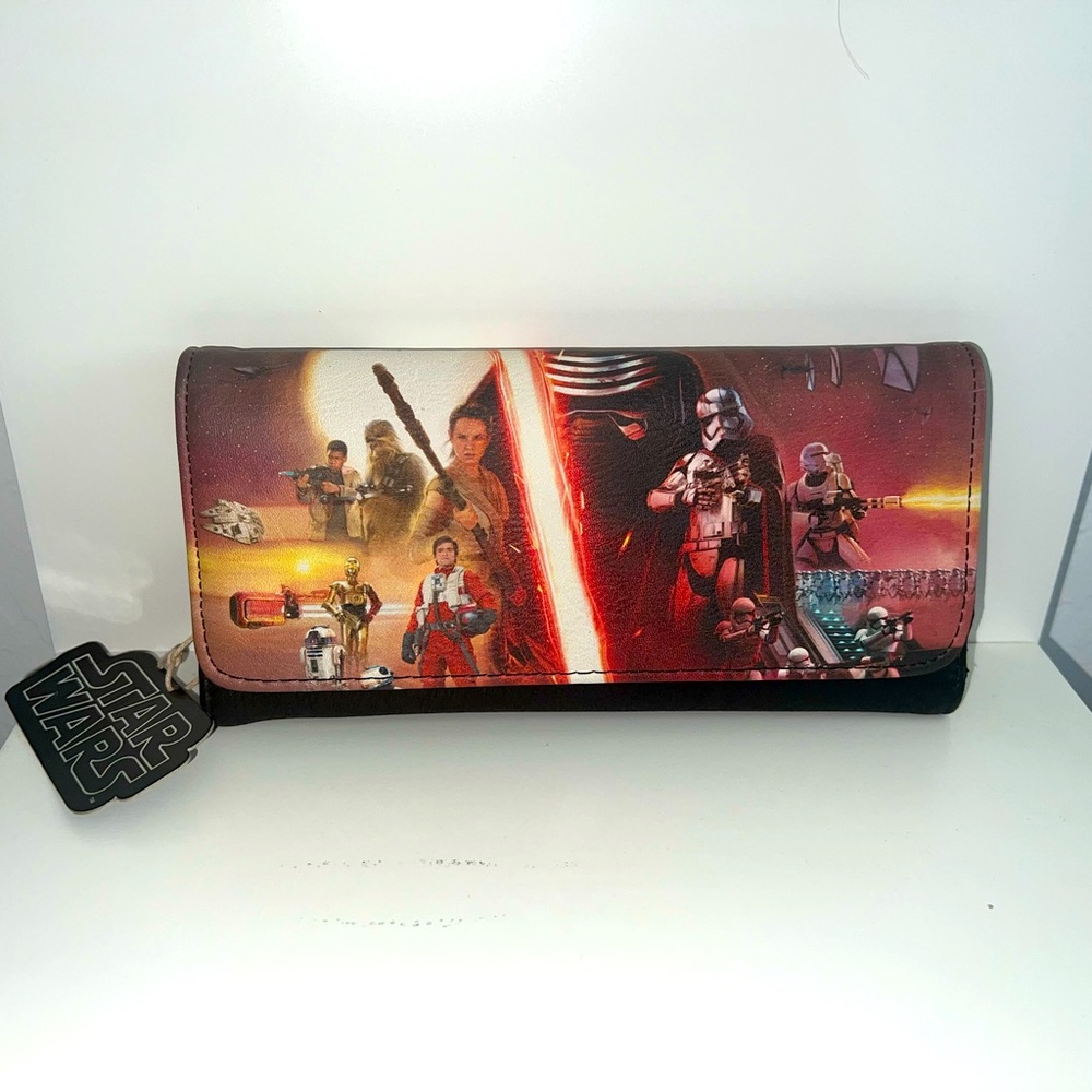 Loungefly Star Wars: The Force Awakens Wallet